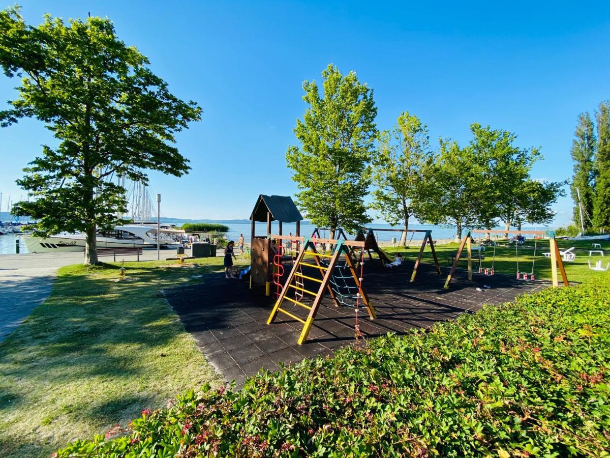 Butique Apartman Balatonlelle Exterior foto