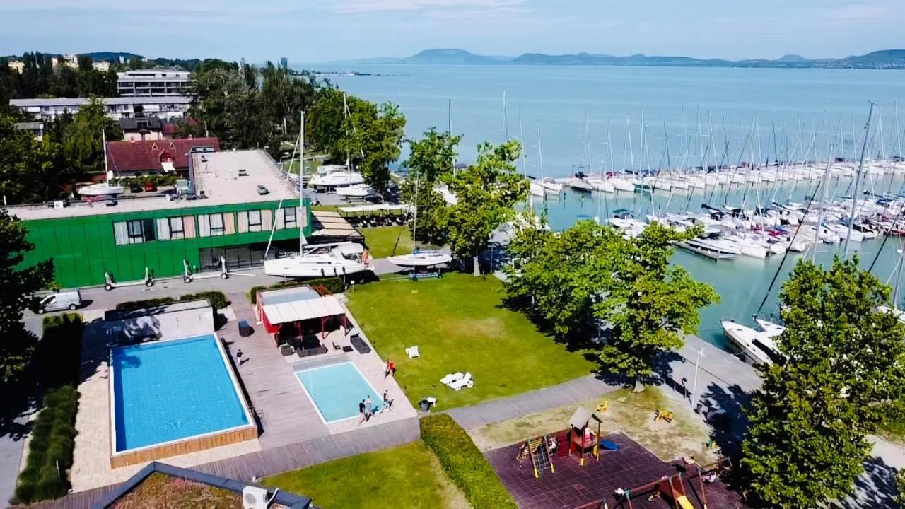 Butique Apartman Balatonlelle Exterior foto